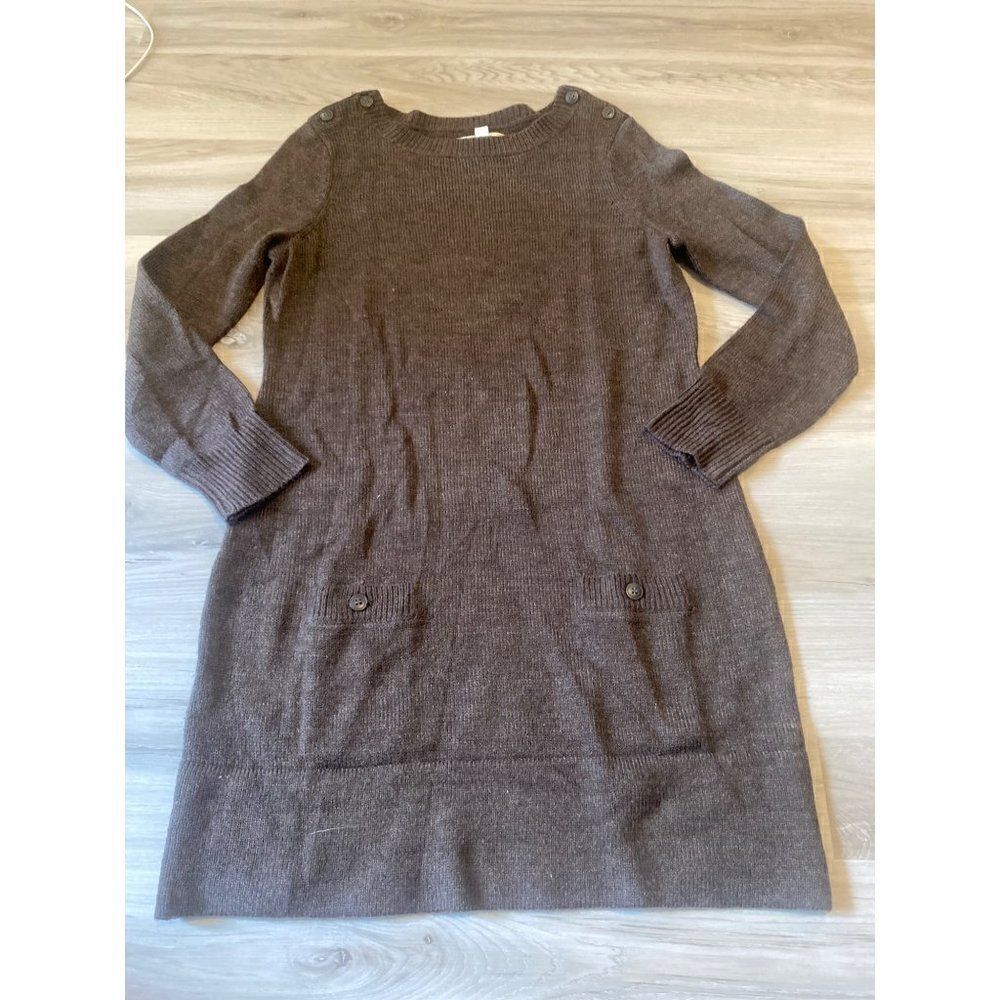 G.H. Bass & Co., women's brown long sleeve pullover sweater dress size small